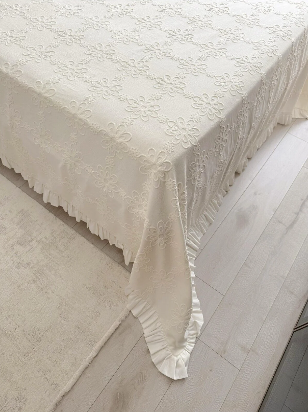 SEVGİ BAHÇESİ FIRFIRLI YATAK ÖRTÜSÜ [ EKRU]