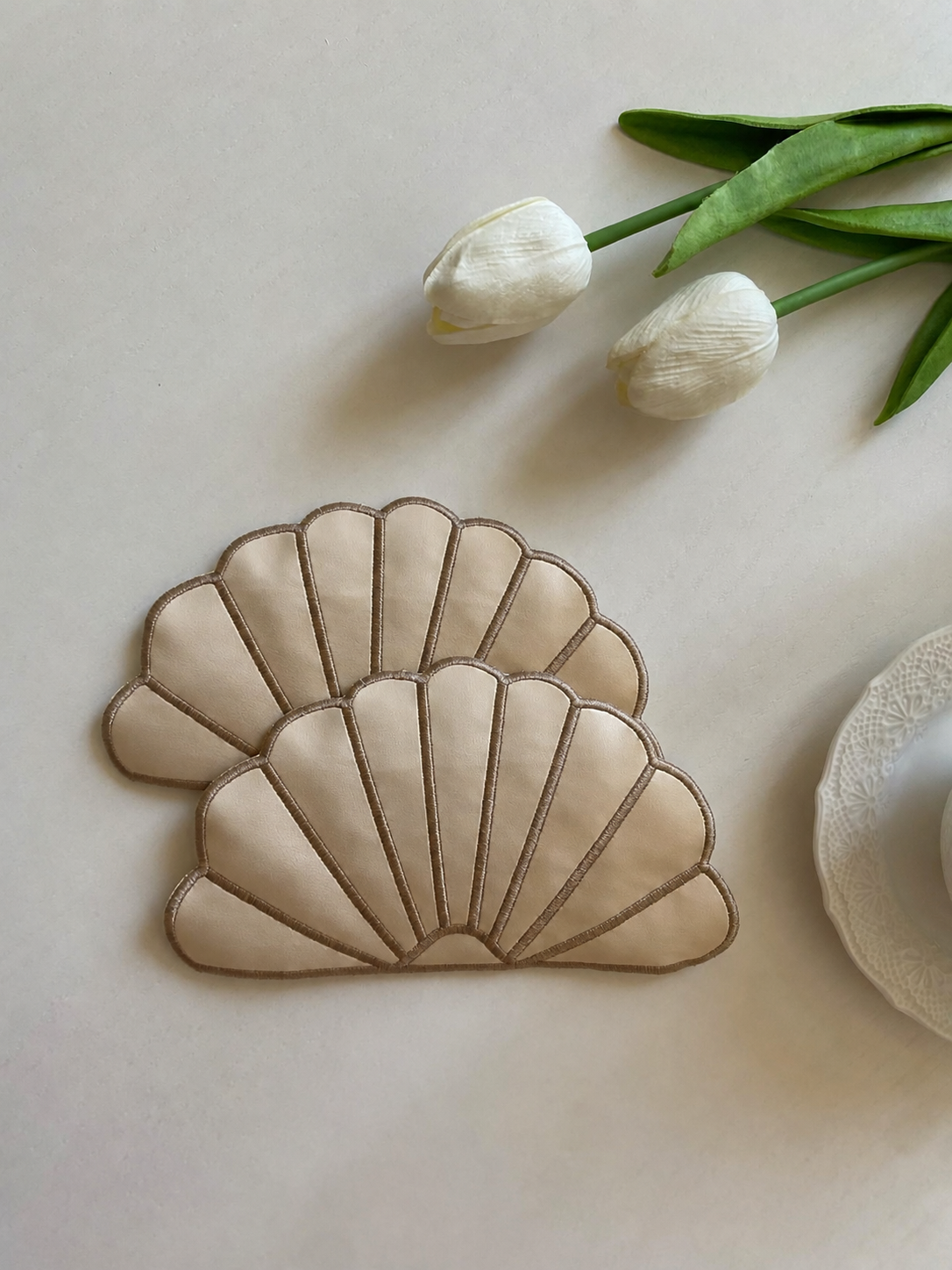 Conchiglia 2’li Nakışlı Deniz Kabuğu Kahve Sunumluğu – Vizon