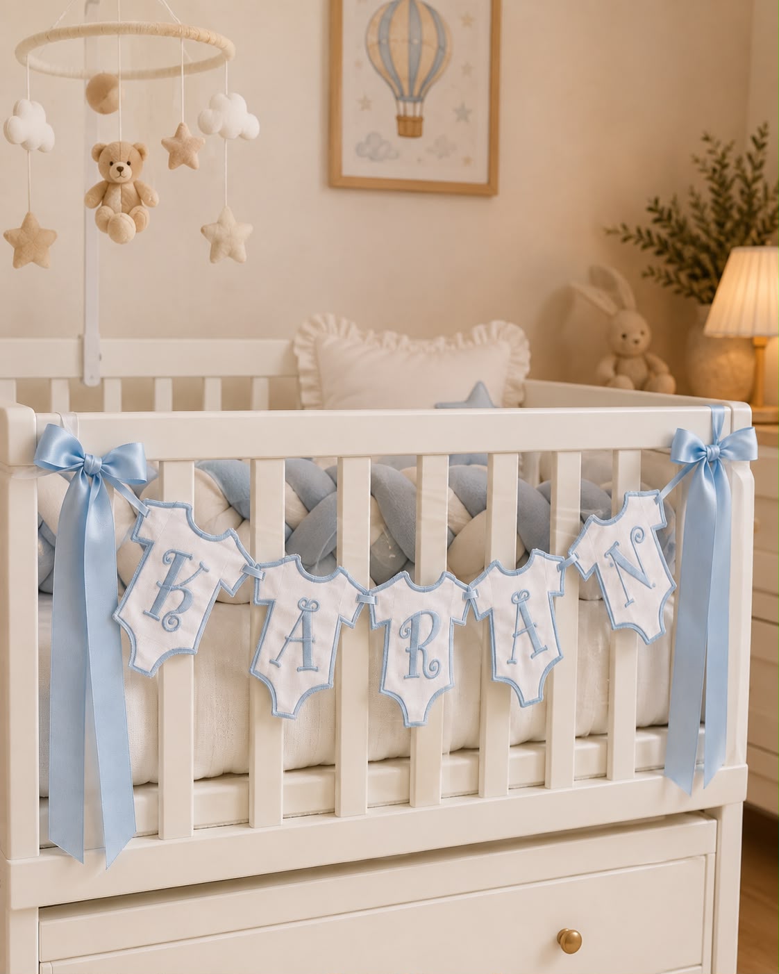 Kişiye Özel Bebe Mavisi İsim Flama | Nakışlı Bebek Odası Duvar Süsü | Gardenya Keten | TLY Home & Baby