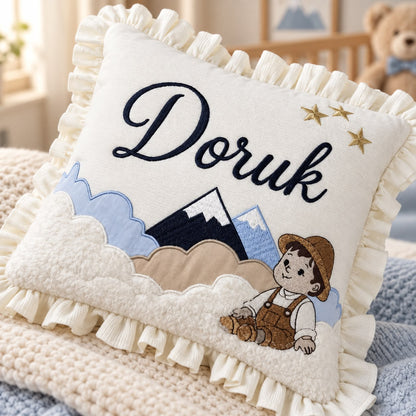 TLY Home & Baby Kişiye Özel İsim Nakışlı Aplikeli Bebek Odası Yastığı – 40×40 cm