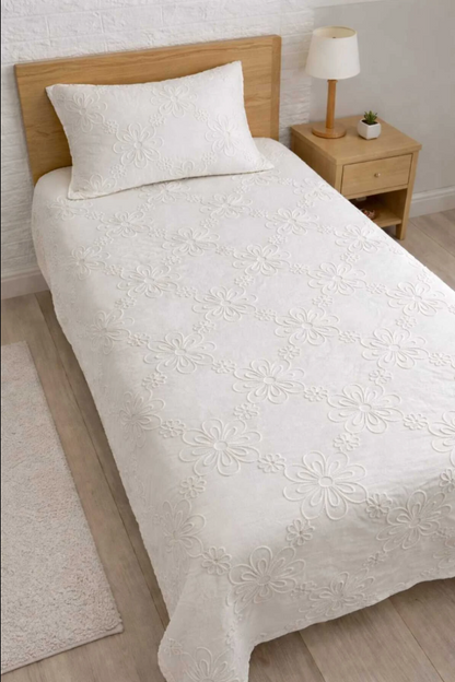 Sevgi Bahçesi Tek Kişilik Yatak Örtüsü – Ekru Çiçek Dokulu Pamuklu 160x240